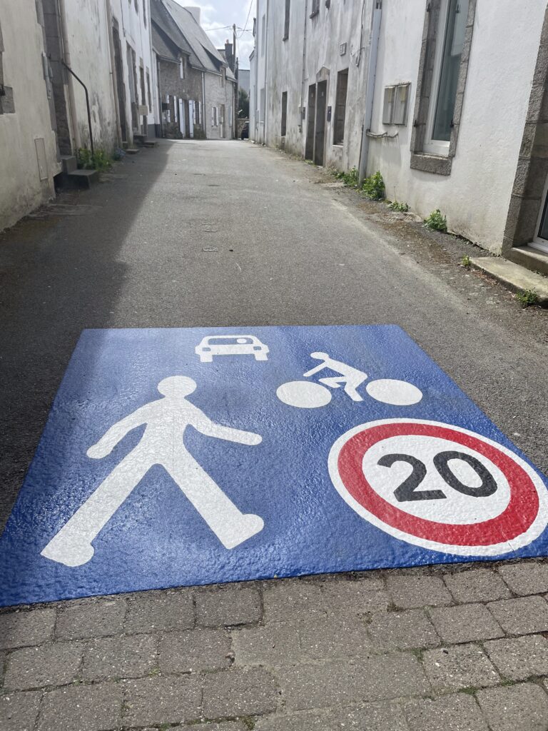 Moche, coûteux et inutile ! 